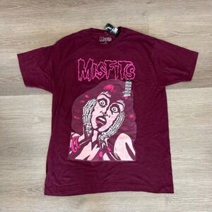Misfits T-Shirt Mens XL Maroon Scared BF Horror Punk Rock Hot Topic New‎ Tag